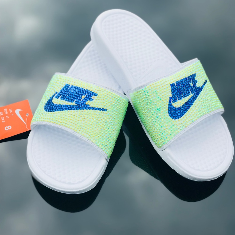 NIKE SLIDES !!!!